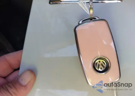 2015 Volkswagen Passat 1.8T Se из США, поврежденный, VIN 1VWBT7A31FC063582